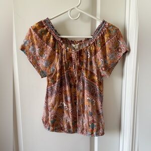 Lucky Brand Boho Floral Top Medium Flutter Sleeve Tie Neck Peasant Blouse